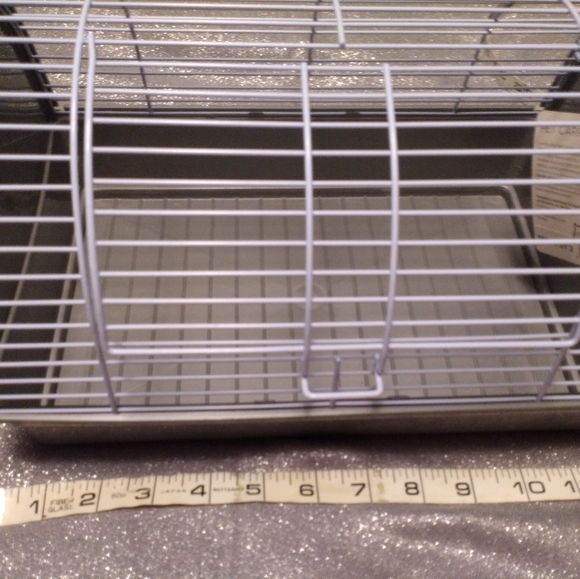 Small plastic PET CARRIER  by You & Me Temporary Habitat for Safe Travel NWT - Picture 2 of 6